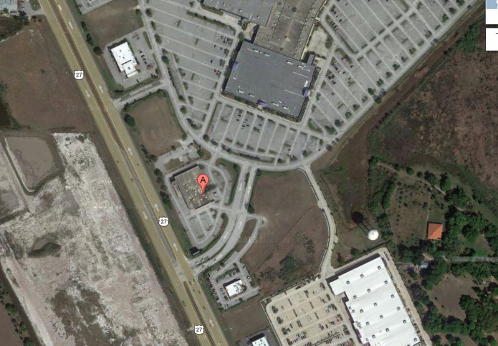 Toys R Us: 9 Eagle Ridge Drive, Lake Wales, FL 33859